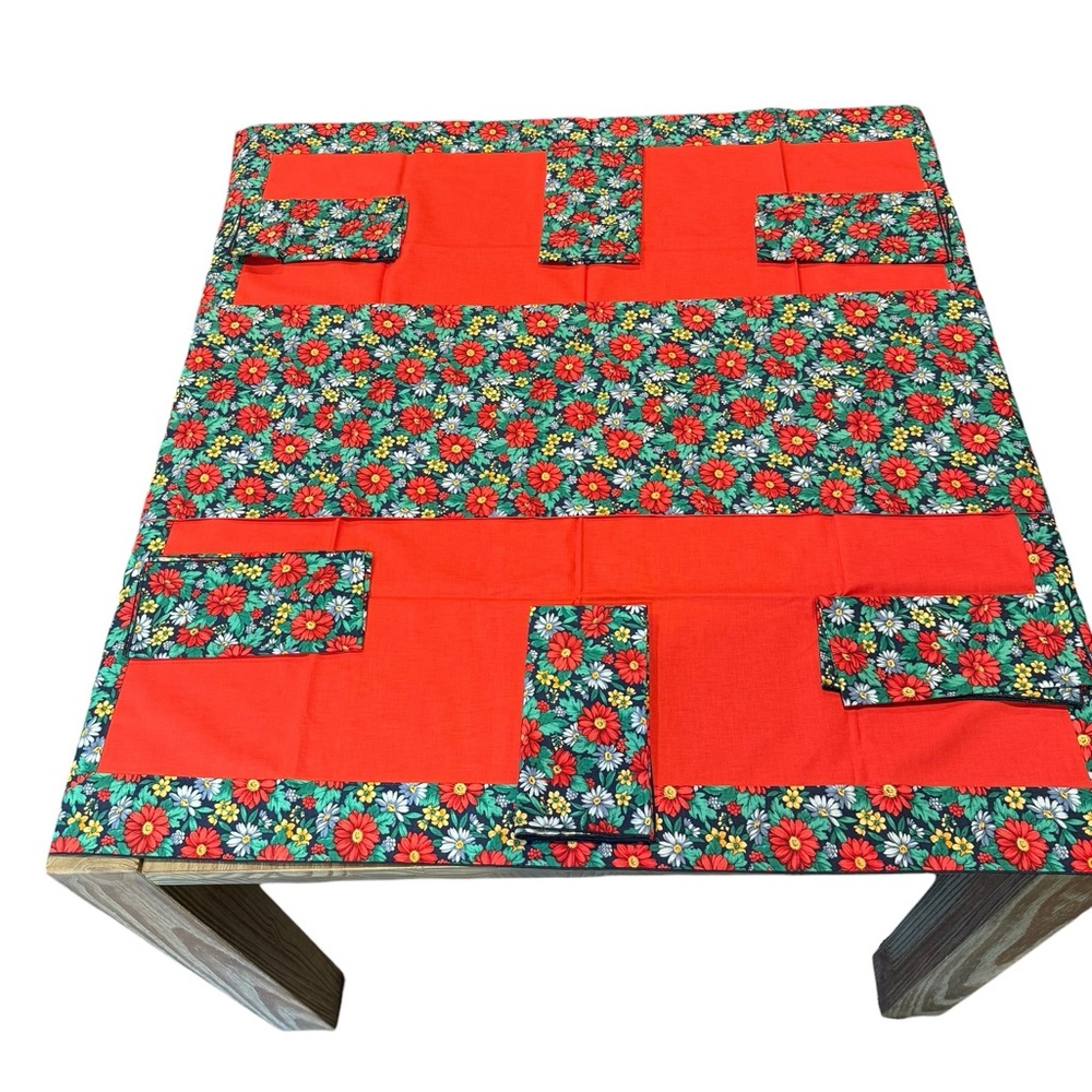 The Fold & The Beautiful Floral Dining Linen Set Tablecloth Runner Napkins - Picture 1 of 10